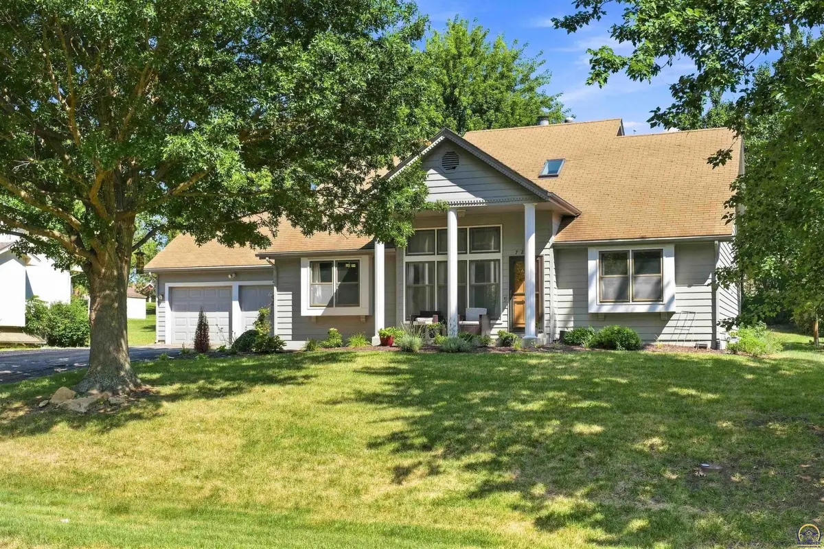 7204 SW 33rd St, Topeka, KS 66614 - #1