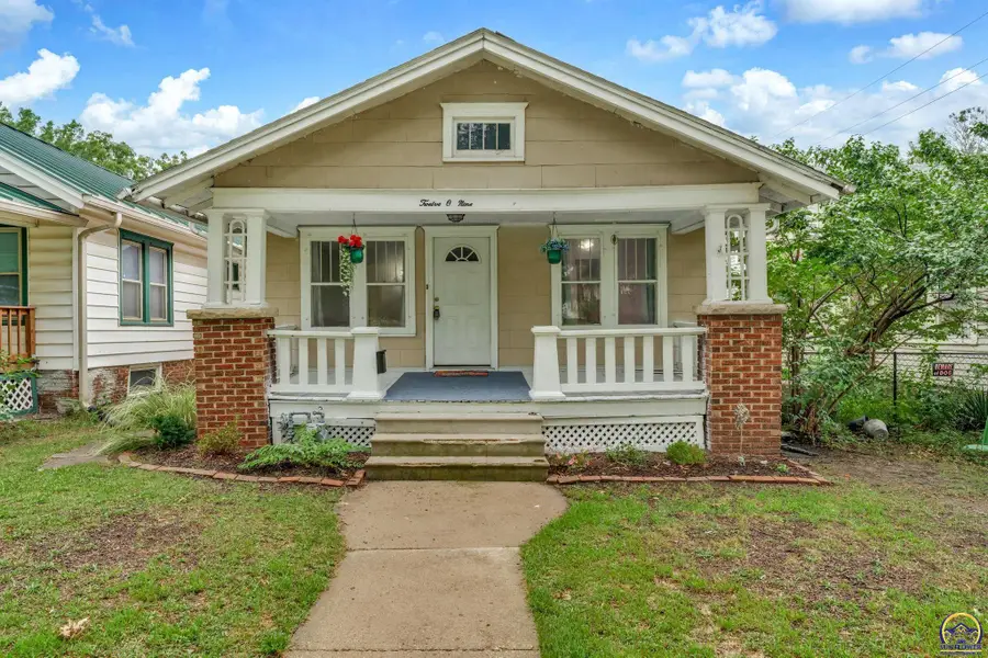 1209 SW Woodward Ave, Topeka, KS 66604 - #3