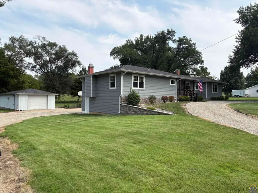 4532 NE Indian Creek Rd, Topeka, KS 66617 - #2