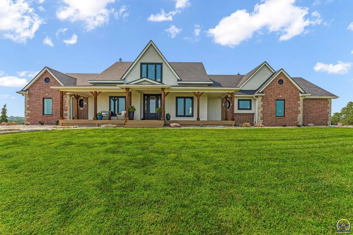 5721 NW Humphrey Rd, Topeka, KS 66618 - #1