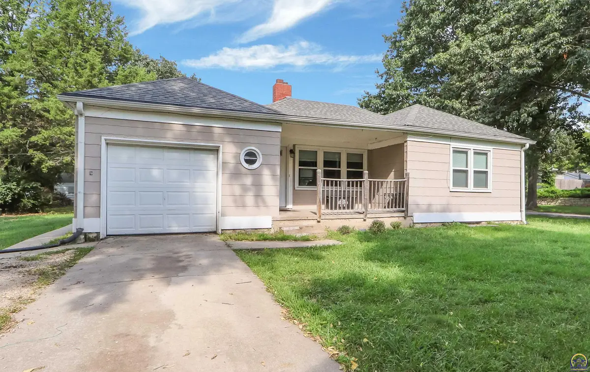 1121 N Juliette Ave, Manhattan, KS 66502 - #1