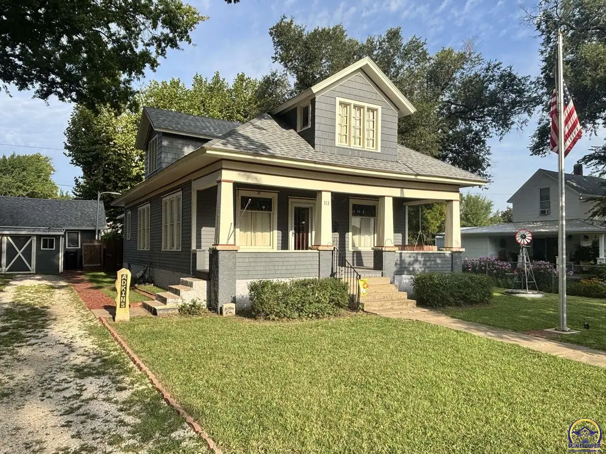 313 Cherry, Cottonwood Falls, KS 66845 - #1