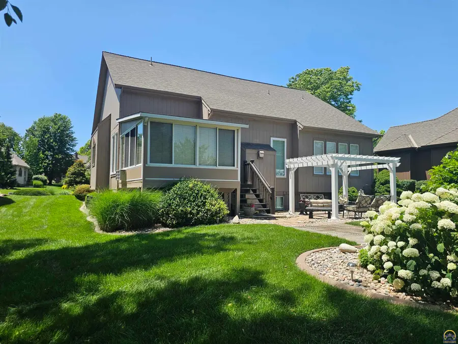 19909 W 99th St, Lenexa, KS 66220 - #3