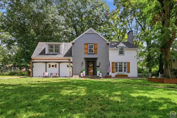 1822 SW Westwood Dr, Topeka, KS 66604
