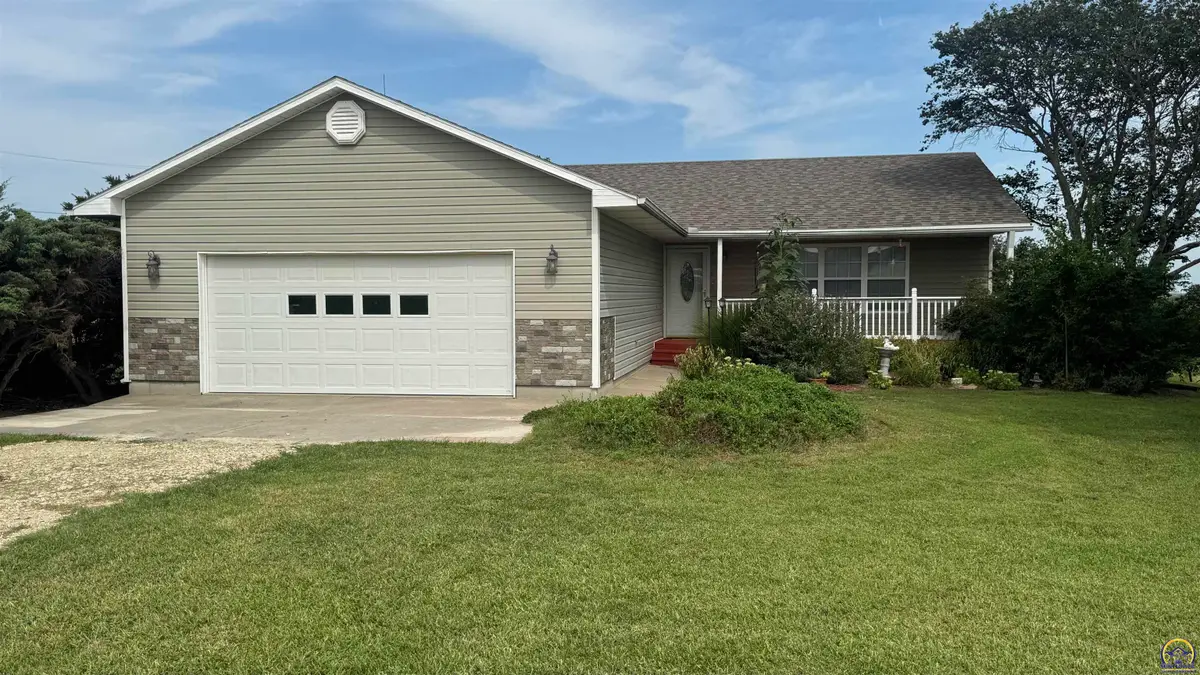 5335 Sumner Ct, Saint Marys, KS 66536 - #1