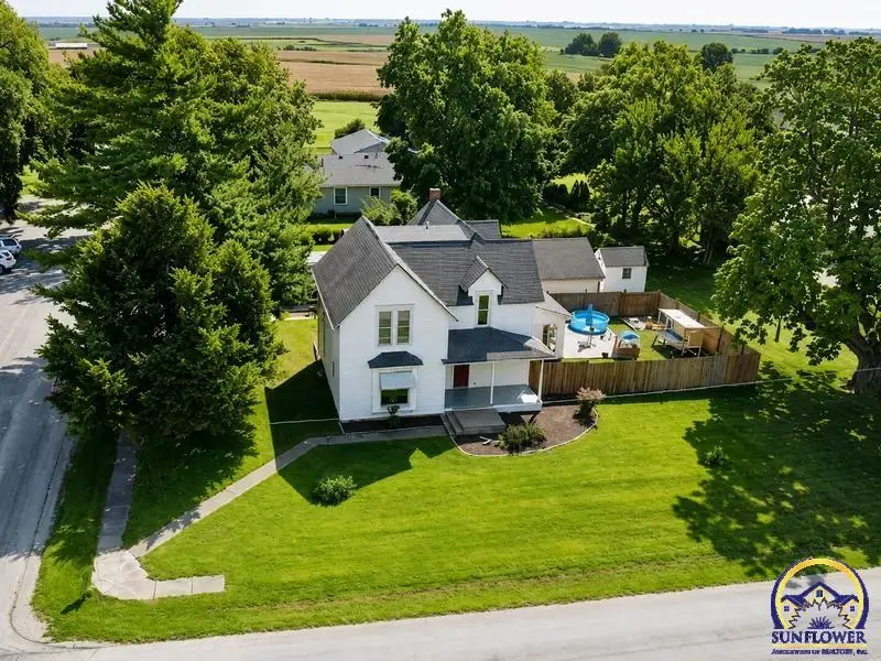 111 E Maple St, Fairview, KS 66425 - #2