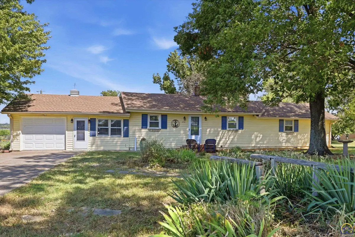 2742 Neill Pkwy, Vassar, KS 66543 - #1