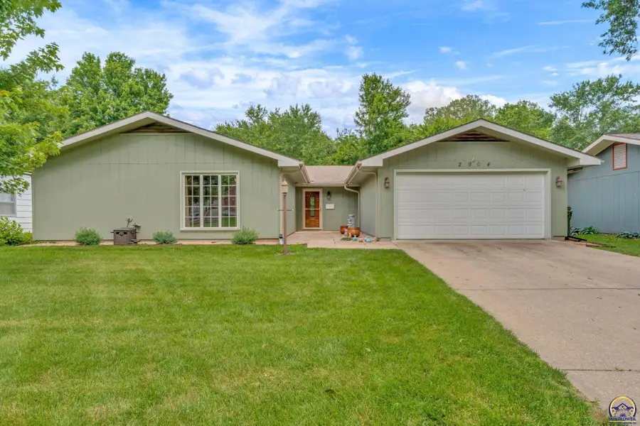 2904 Belle Haven, Lawrence, KS 66046 - #2