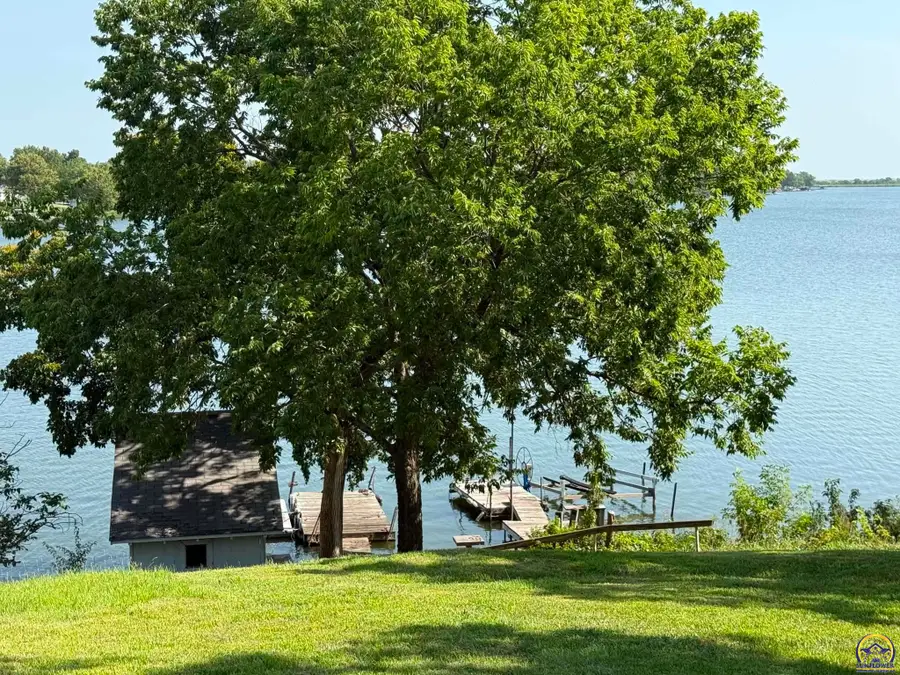 212 S Shore Dr, Council Grove, KS 66846 - #3