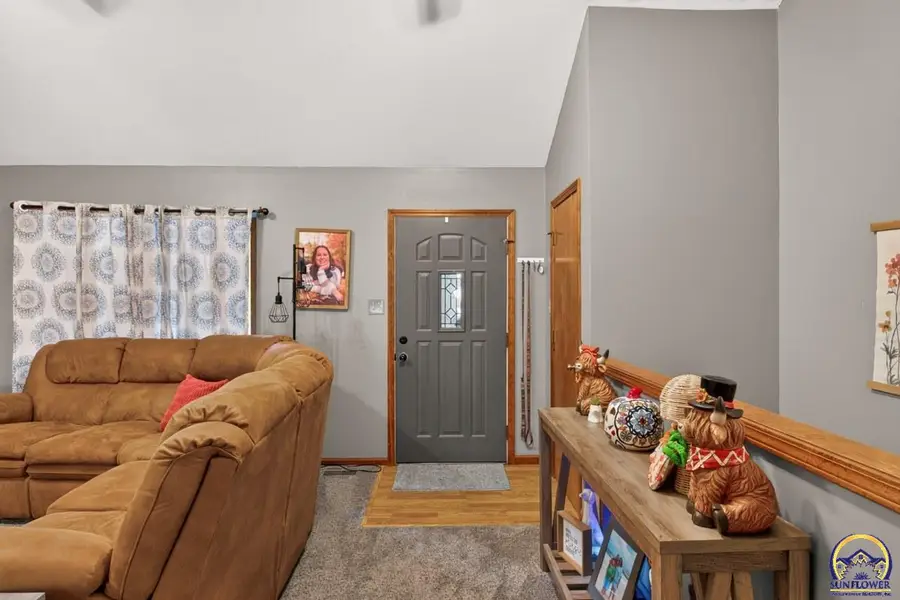 107 Karen Dr, Holton, KS 66436 - #3