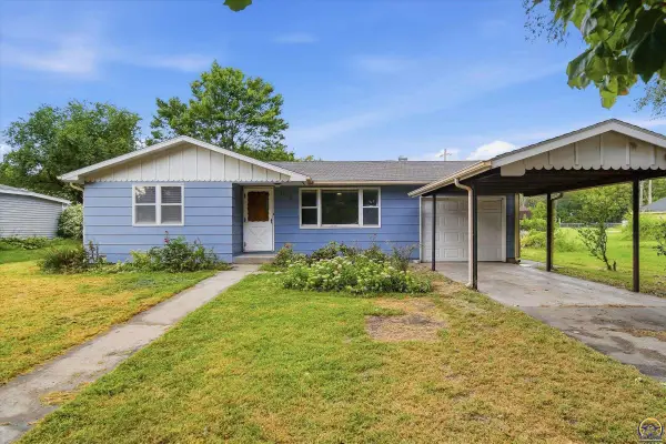 169 Wabaunsee Ave, Harveyville, KS 66431