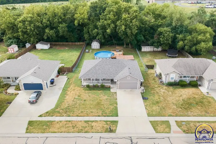 4045 SE 23rd Ter, Tecumseh, KS 66542 - #2