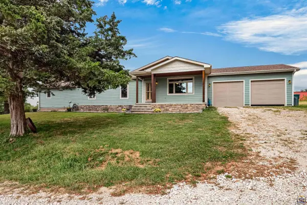 14695 166th St, Mayetta, KS 66509