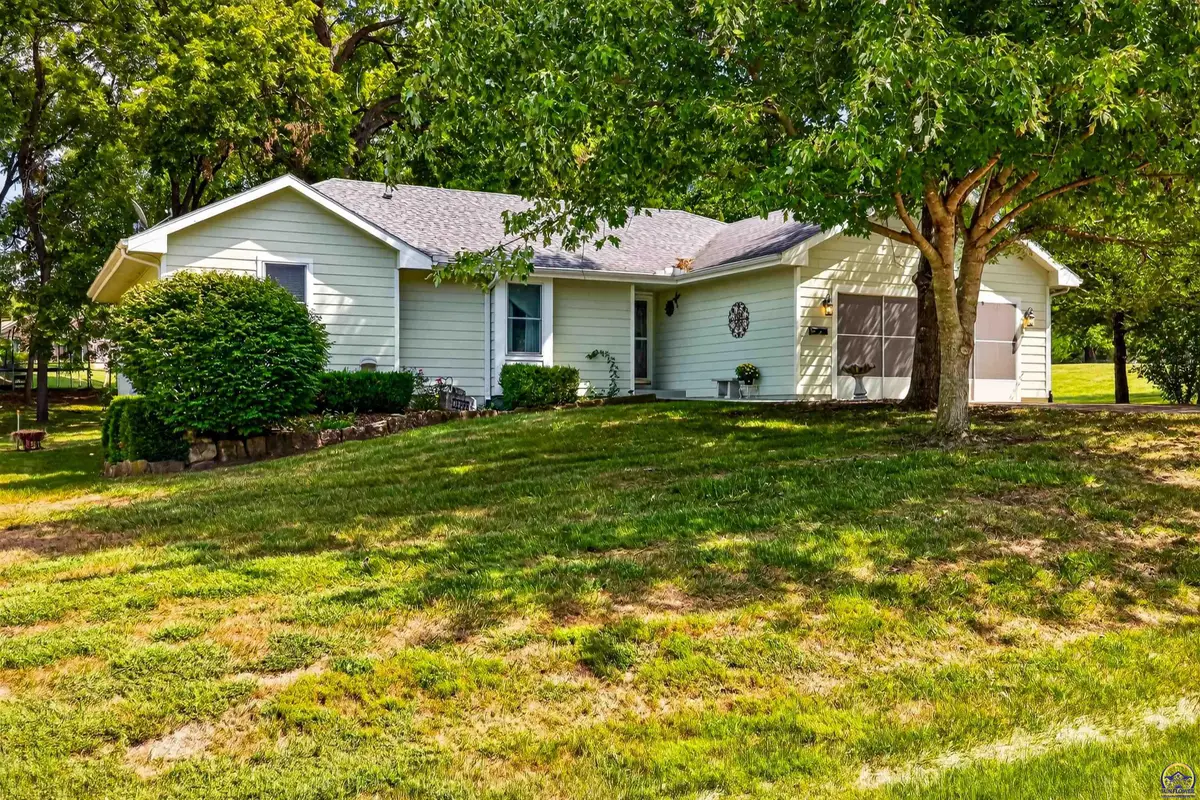 5920 NE Marple Dr, Topeka, KS 66617 - #1
