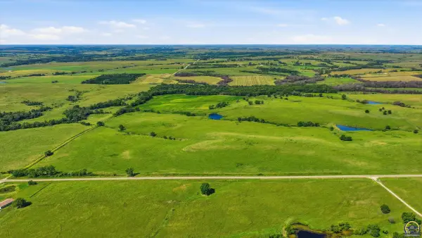 00000 Keene-eskridge Rd, Maple Hill, KS 66507