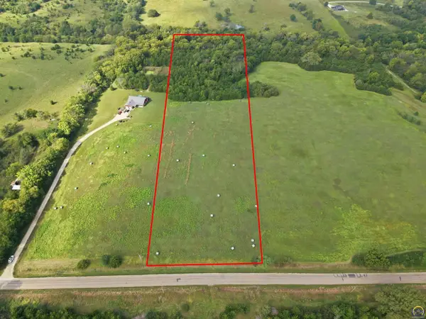00000 Q Rd #(Old 75 Hwy), Holton, KS 66436-8379