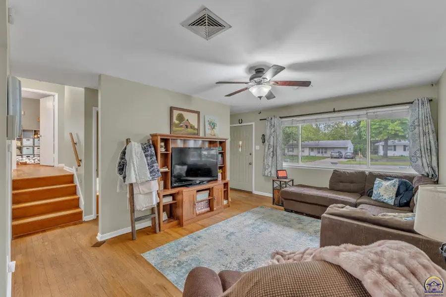 1722 SW Fairlawn Rd, Topeka, KS 66604 - #2