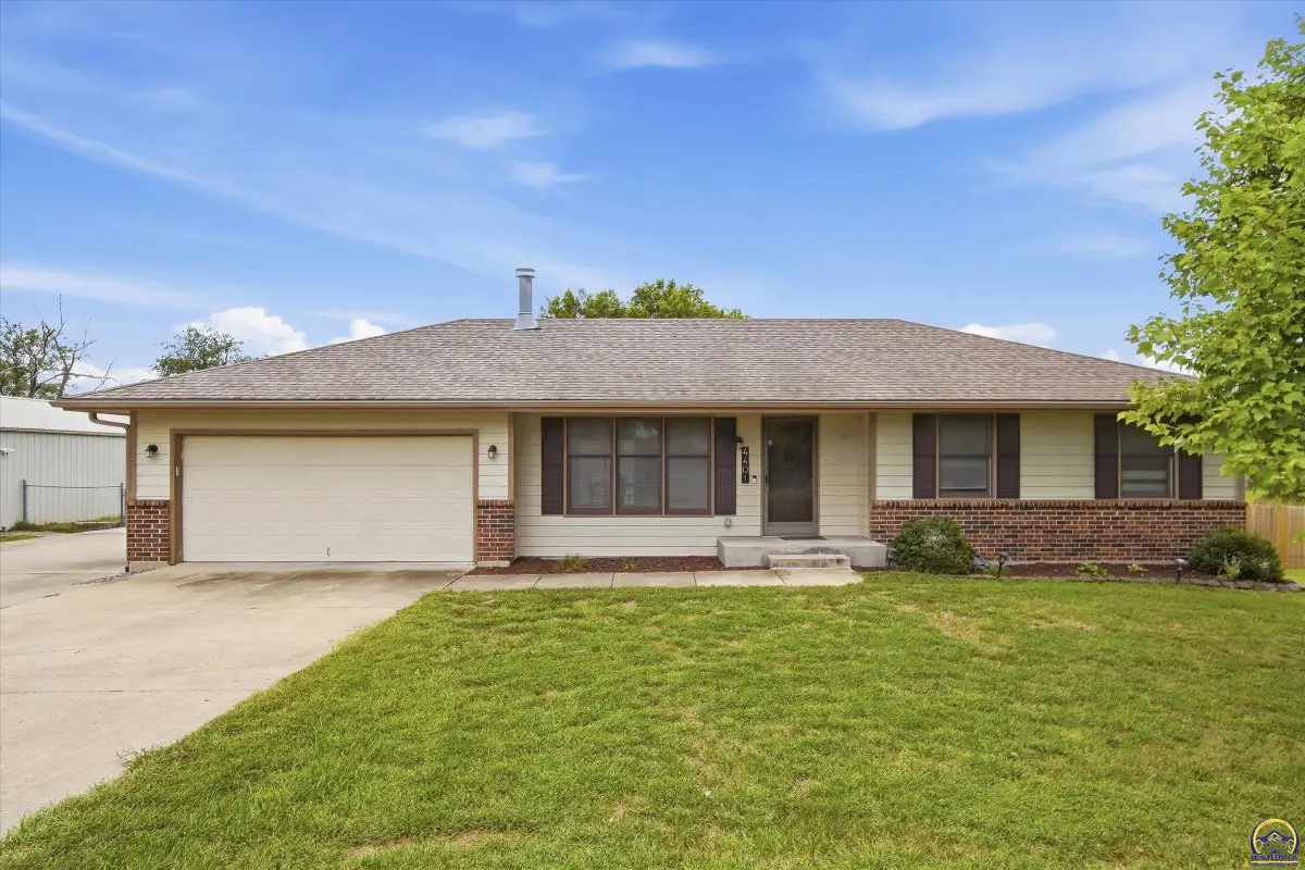 4401 NW 46th St, Topeka, KS 66618 - #1