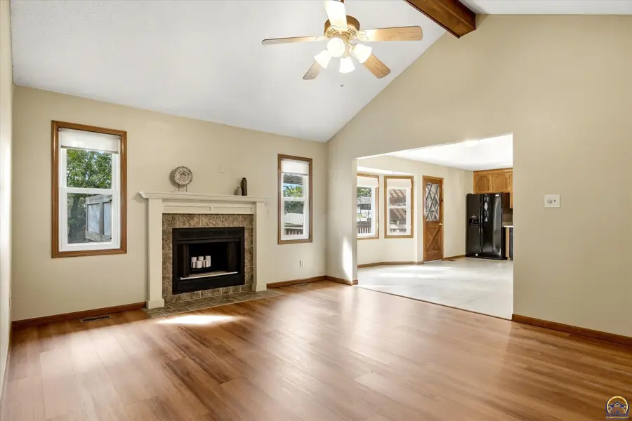 2837 SW Herefordshire Rd, Topeka, KS 66614 - #2