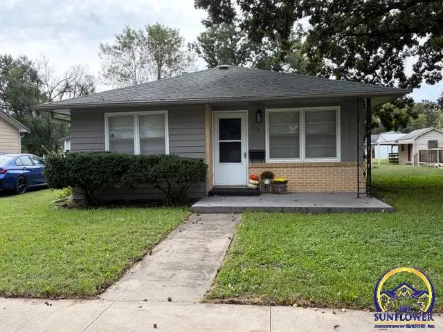 715 Market St, Osage City, KS 66523 - #1