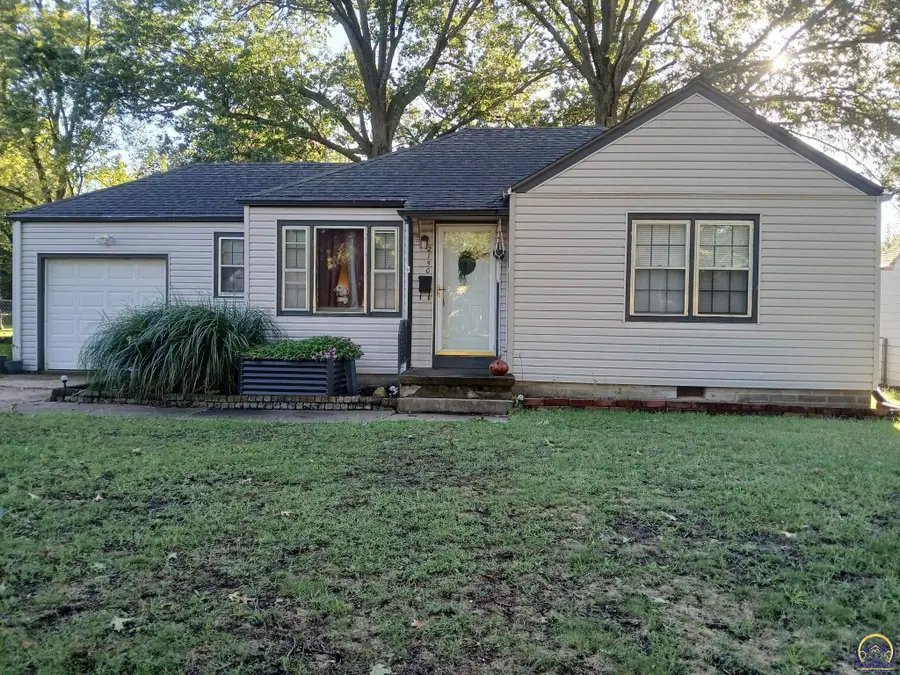 2150 SW Plass Ave, Topeka, KS 66611 - #2