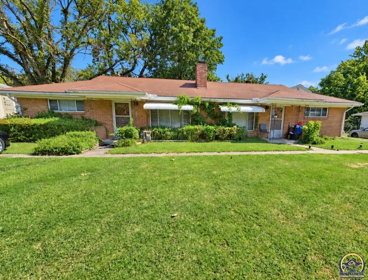 2936 SE Indiana Ave, Topeka, KS 66605 - #1
