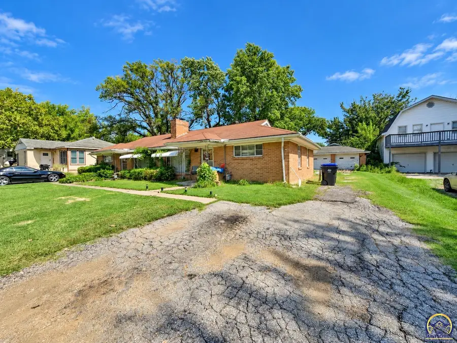 2936 SE Indiana Ave, Topeka, KS 66605 - #3