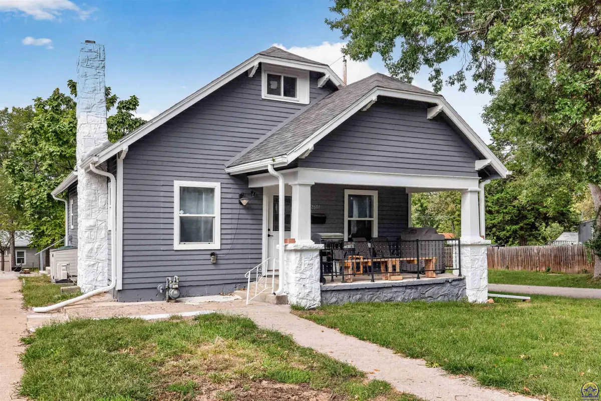 2601 SW Clay St, Topeka, KS 66611 - #1