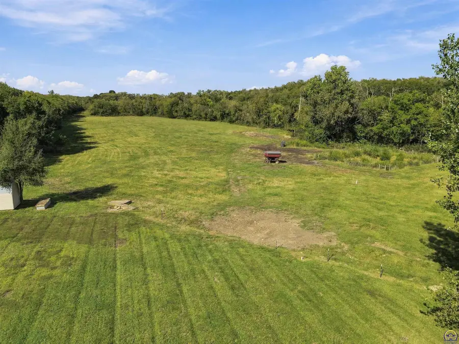 14708 46th St, Perry, KS 66073 - #3