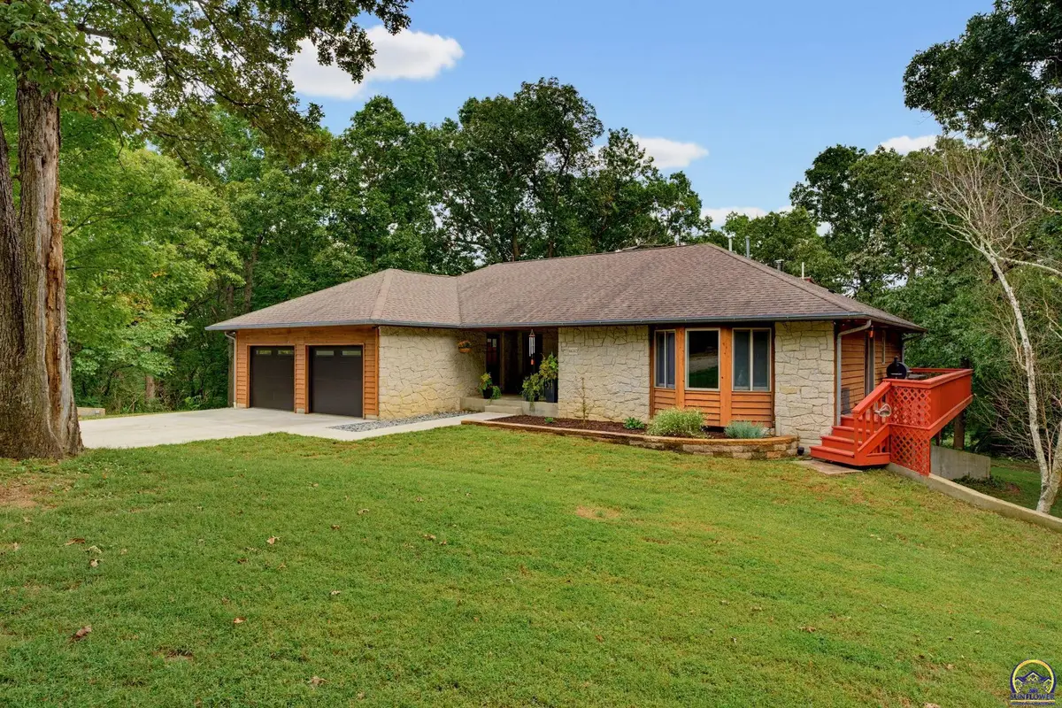 6640 NE Kincaid Rd, Topeka, KS 66617 - #1