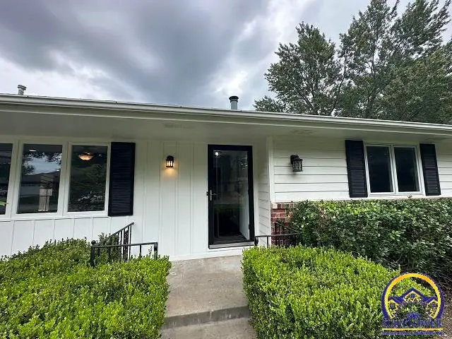 2736 SW Osborn Rd, Topeka, KS 66614 - #3