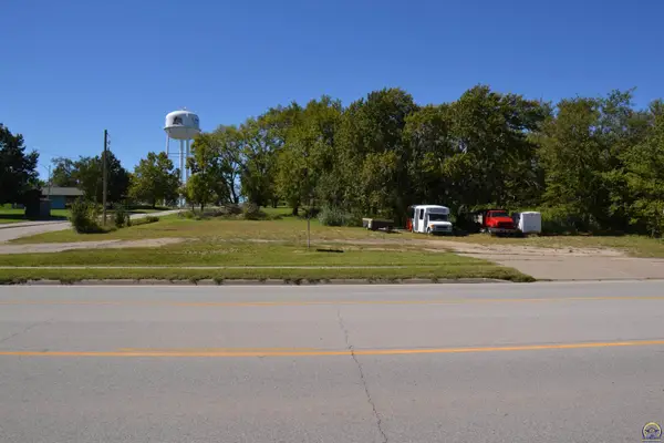 1106 S Topeka Ave, Lyndon, KS 66451-9999