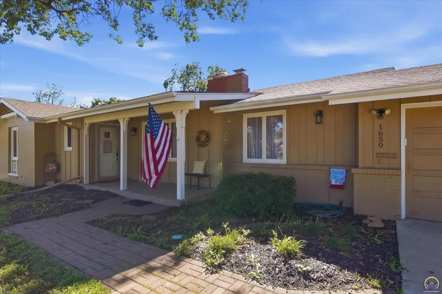 1659 SW Withdean Rd, Topeka, KS 66611 - #3