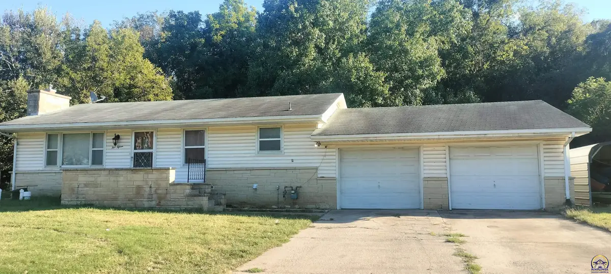 515 W Madison St, Madison, KS 66860 - #1
