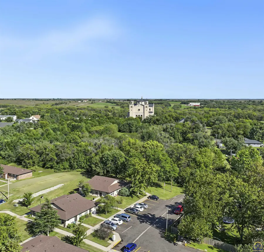 601 N 6th St, Saint Marys, KS 66536 - #2