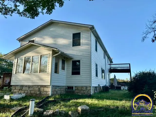 7988 22nd St, Perry, KS 66073 - #2