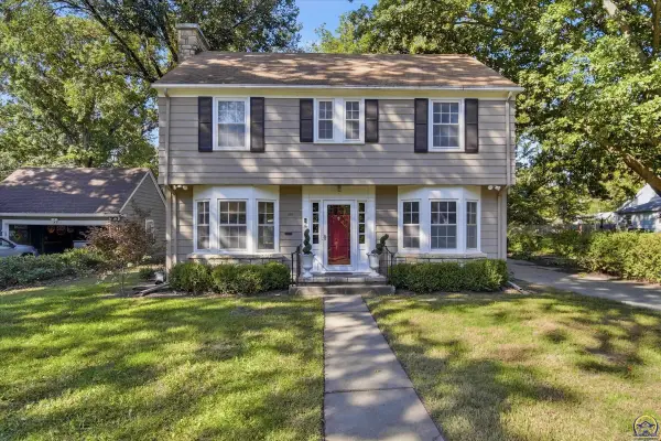 1811 SW Oakley Ave, Topeka, KS 66604