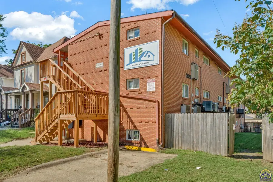 511 SW Tyler St, Topeka, KS 66603 - #3