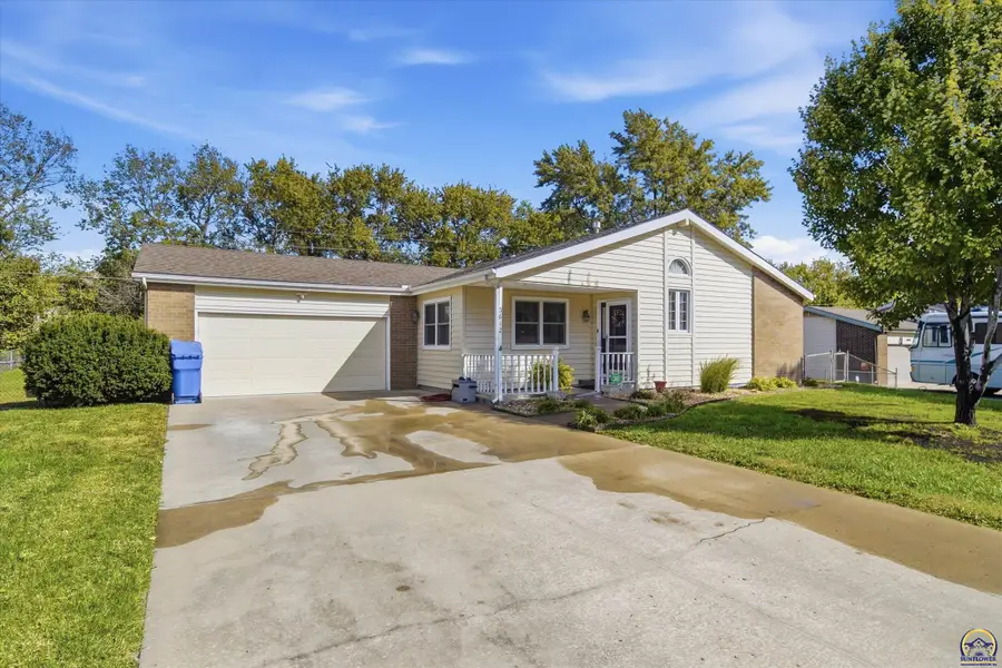 3612 SE 23rd Ter, Topeka, KS 66605 - #2