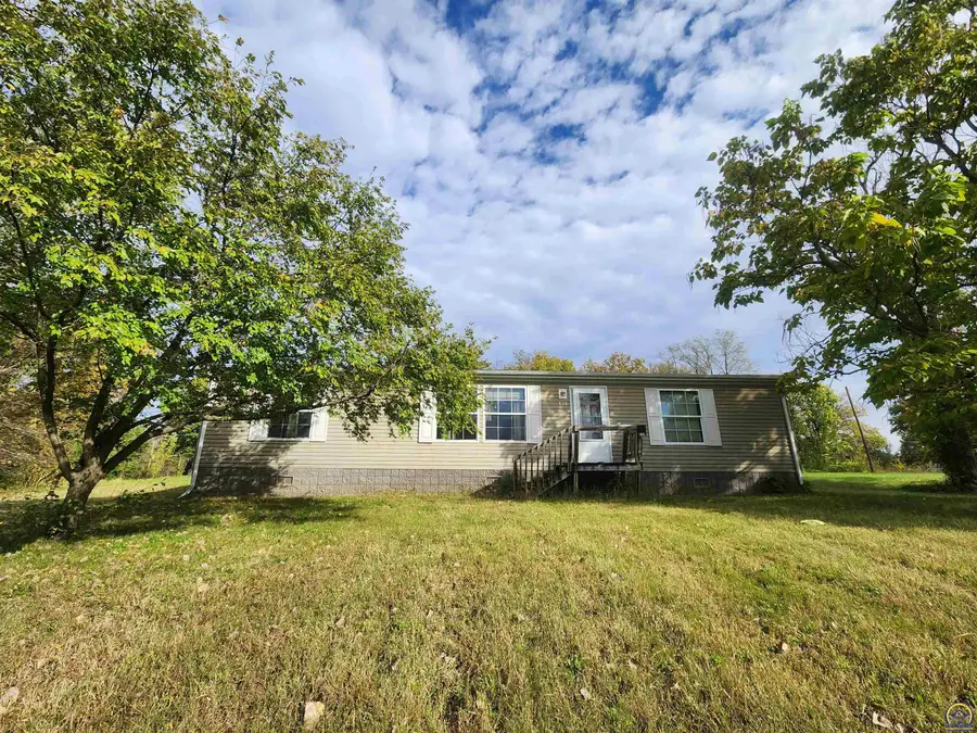 420 W 8th St, Horton, KS 66439 - #3