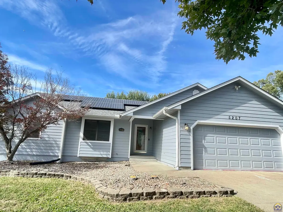 5207 NE Wallace Ln, Topeka, KS 66617 - #1