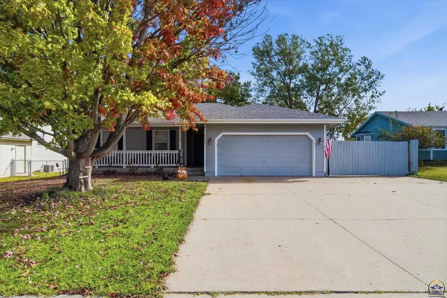 2604 SW Ancaster Rd, Topeka, KS 66614 - #3