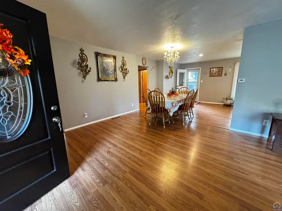 1241 Thompson St, Emporia, KS 66801 - #3