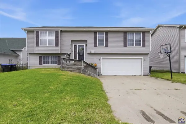 1412 SW 72nd Pl, Topeka, KS 66619
