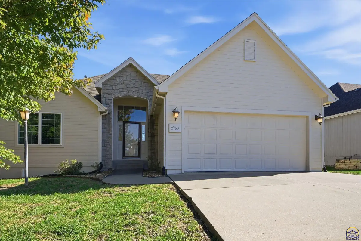 2760 SW Blue Stem Dr, Topeka, KS 66614 - #1