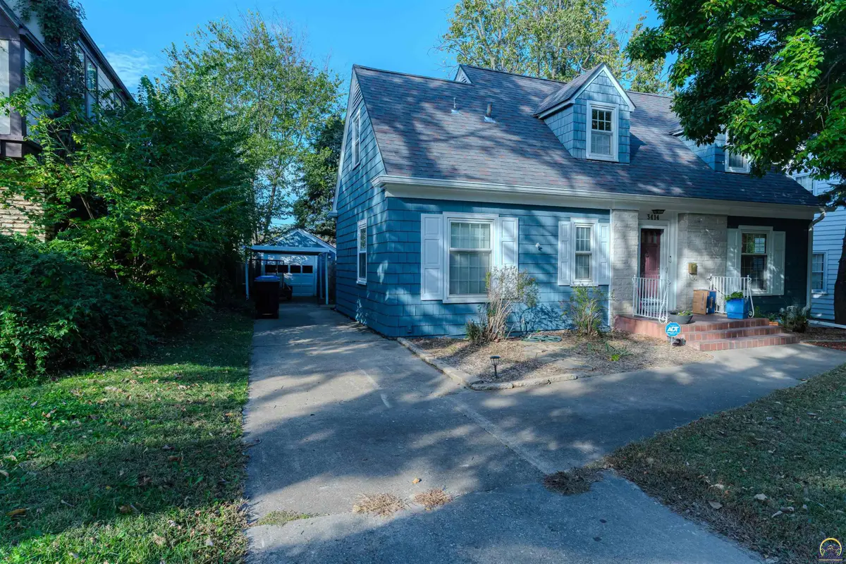 3414 SW Avalon Ln, Topeka, KS 66604 - #1