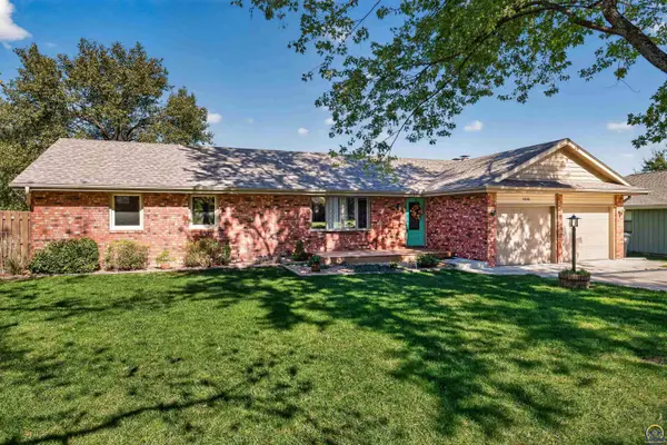 3808 SE Fair Meadows Pl, Topeka, KS 66605