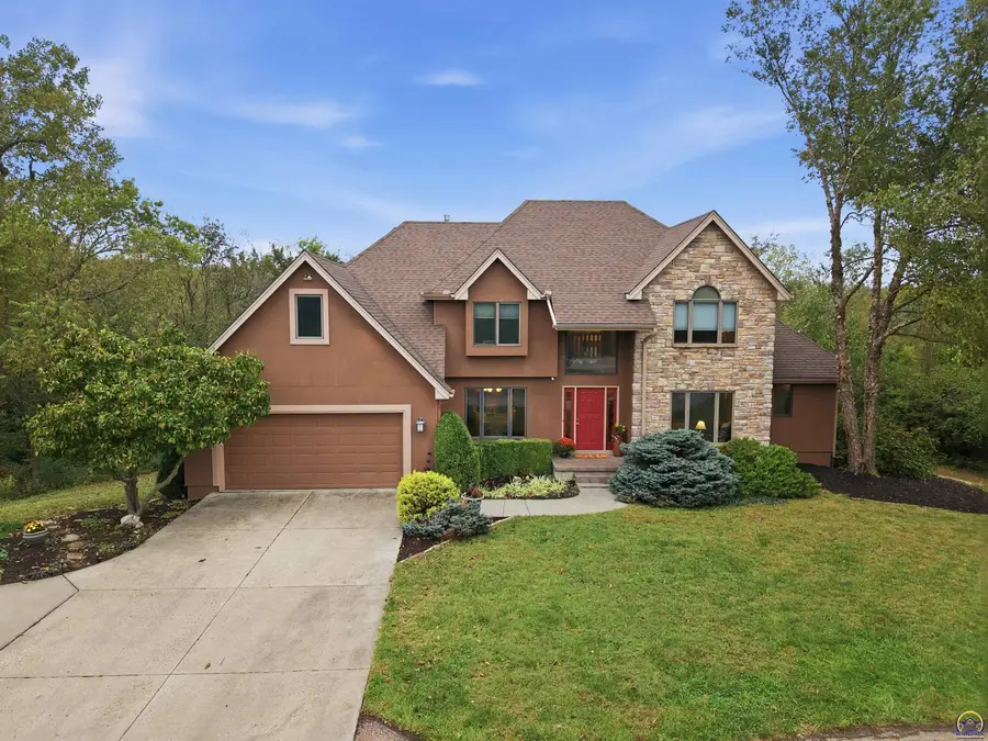 4135 SW Indian Hills Rd, Topeka, KS 66610 - #2