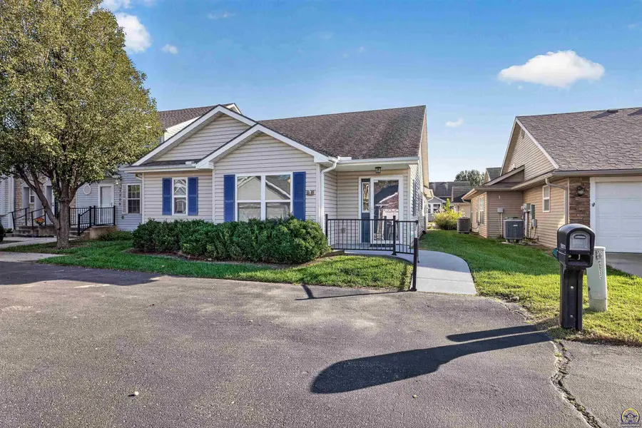 5511 SW Chapella St, Topeka, KS 66614-4042 - #3