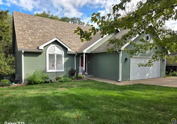 3600 SE Hackberry Dr, Topeka, KS 66605